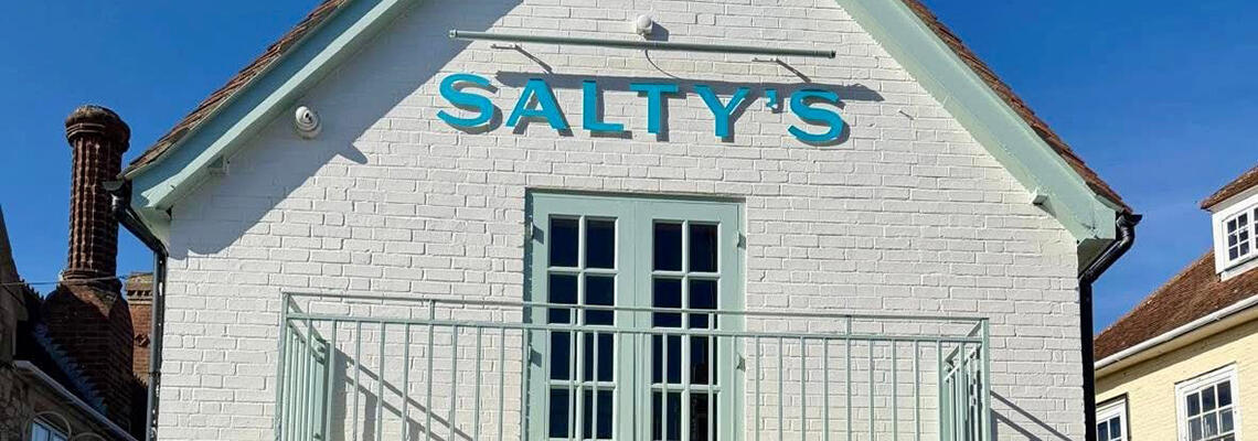 Salty's Bar & Restaurant, Yarmouth
